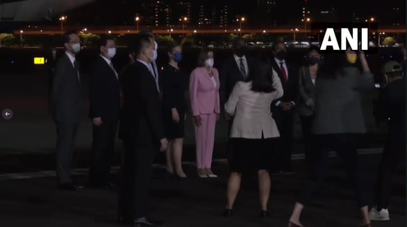 Máy bay chở Chủ tịch Hạ viện Mỹ Nancy Pelosi đã đáp xuống Đài Loan  - Ảnh 3.