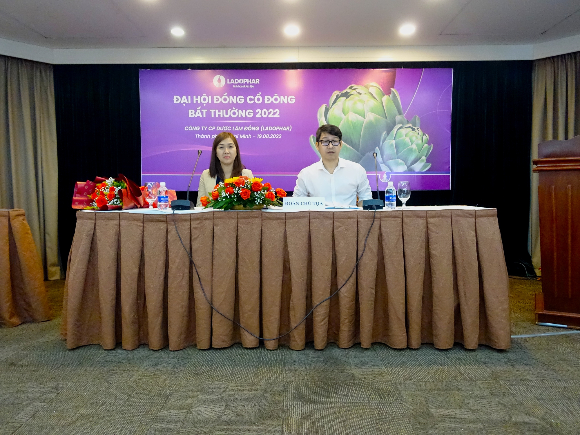 ĐHĐCĐ bất thường Ladophar: Điều chỉnh kế hoạch kinh doanh năm 2022, kỳ vọng dấu ấn từ tân TGĐ Lê Thị Minh Thùy - Ảnh 1. ĐHĐCĐ bất thường Ladophar: Điều chỉnh kế hoạch kinh doanh năm 2022, kỳ vọng dấu ấn từ tân TGĐ Lê Thị Minh Thùy - Ảnh 1.