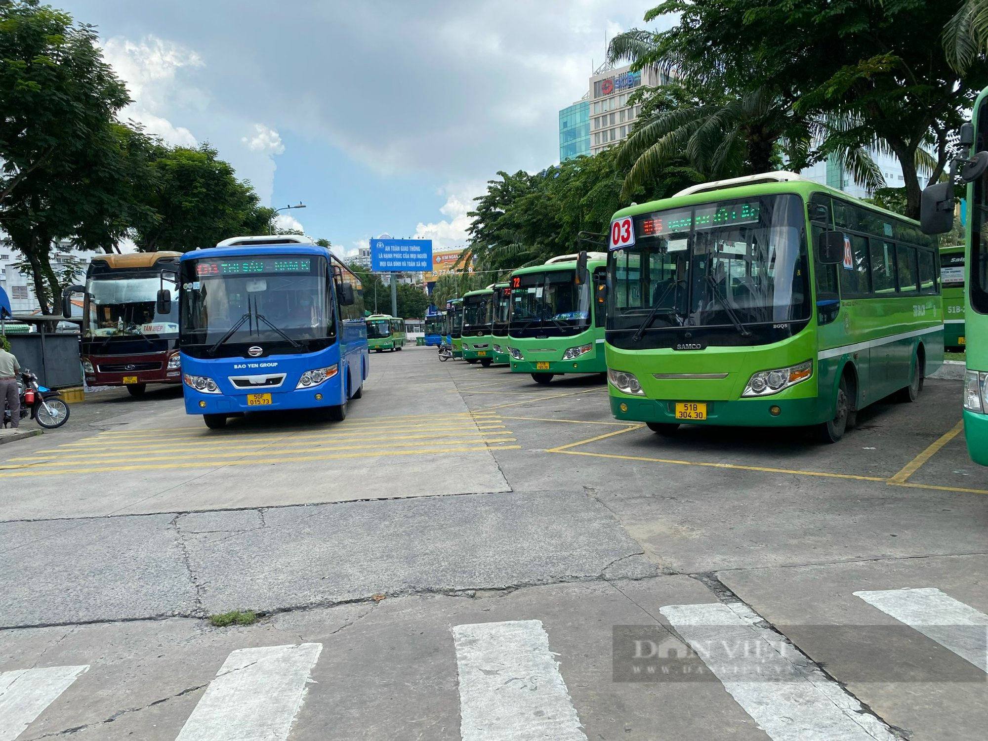 Xe buýt ở TP.HCM “phơi nắng” nhiều hơn hoạt động vì sao? - Ảnh 2.