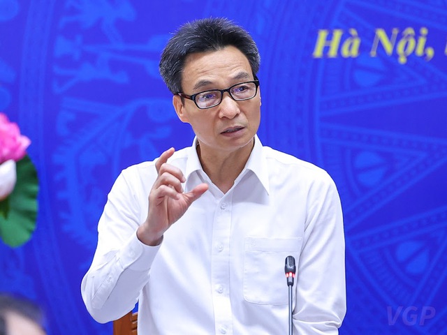Thủ tướng Phạm Minh Chính: Khó khăn, thách thức cũng là cơ hội lớn để đổi mới của ngành y tế - Ảnh 2.