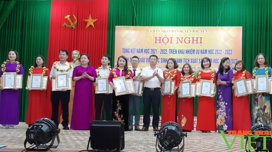 Bắc Yên: Triển khai nhiệm vụ năm học mới  - Ảnh 3.