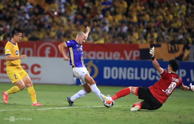 &quot;V.League 2022 sẽ hấp dẫn hơn nếu SLNA đánh bại Hà Nội FC&quot; - Ảnh 1.