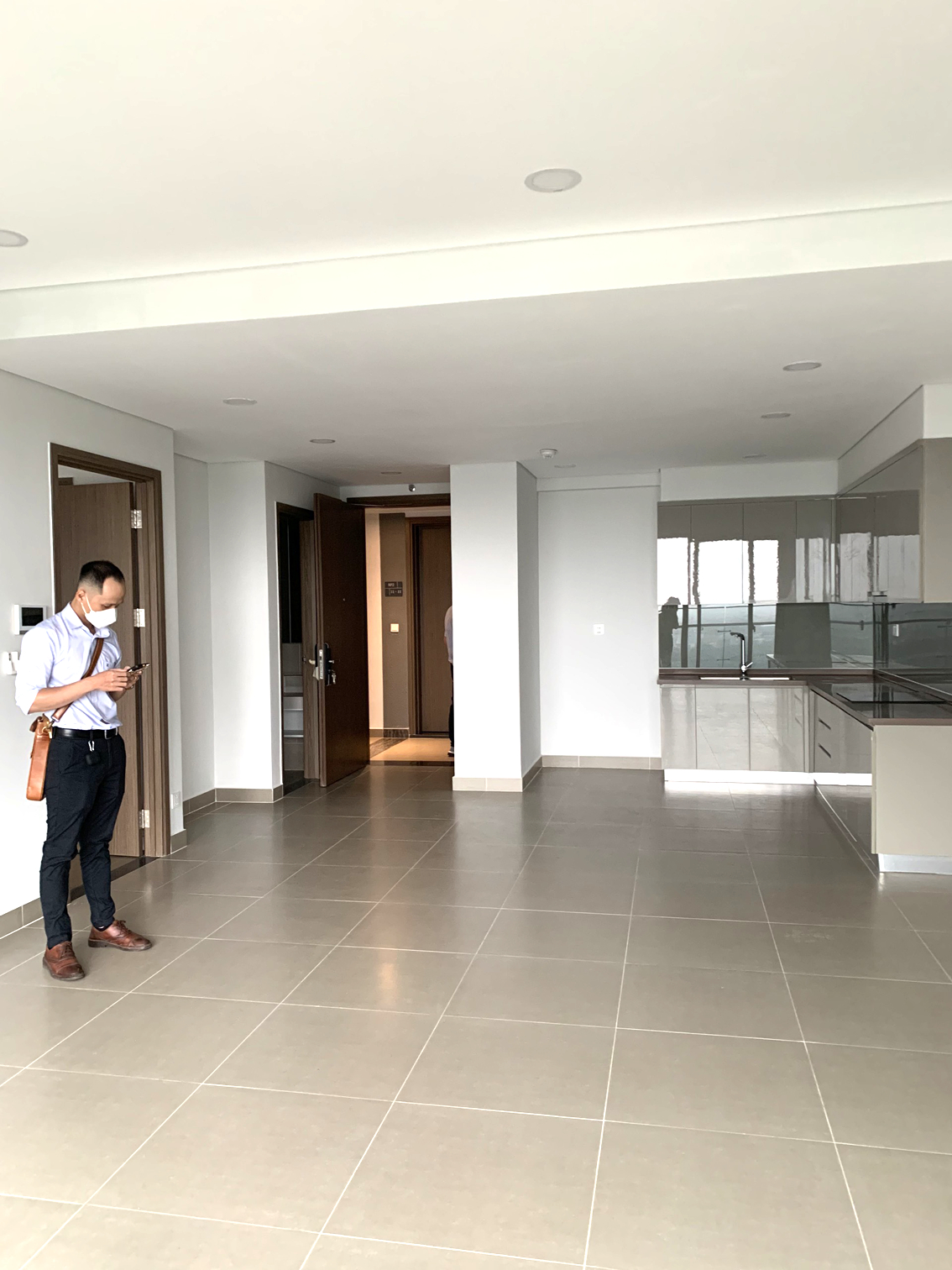 Giá nhà tăng cao, người dân chuyển sang thuê nhà  - Ảnh 1.