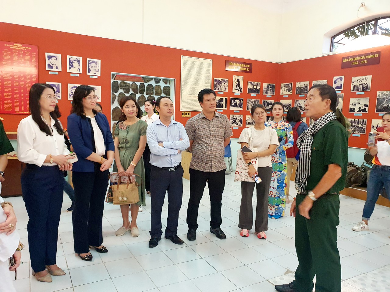 Ngỡ ngàng với những điểm đến “lạ” ở TP HCM - Ảnh 6. Ngỡ ngàng với những điểm đến “lạ” ở TP HCM - Ảnh 6.