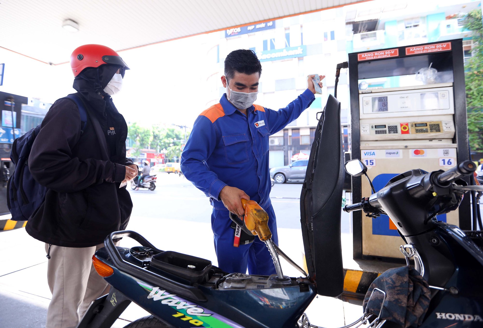 Không thể chấp nhận đại lý bán xăng nhỏ giọt vì chiết khấu 0 đồng! - Ảnh 1.