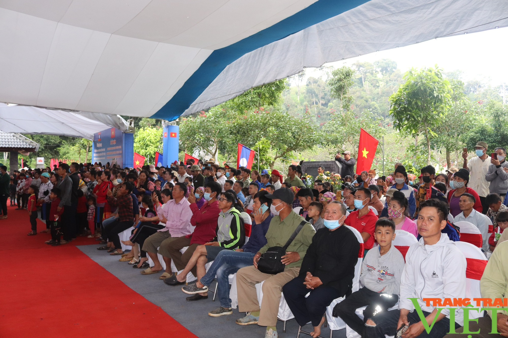 Sơn La: Kỷ niệm 60 năm Ngày thiết lập quan hệ ngoại giao Việt Nam - Lào - Ảnh 10. Sơn La: Kỷ niệm 60 năm Ngày thiết lập quan hệ ngoại giao Việt Nam - Lào - Ảnh 10.