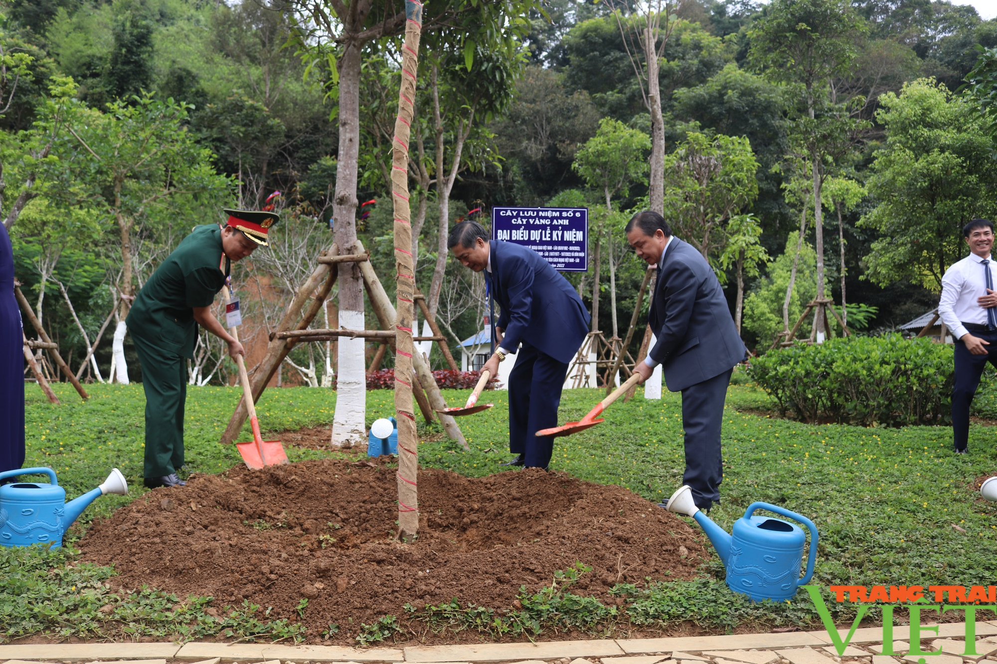 Sơn La: Kỷ niệm 60 năm Ngày thiết lập quan hệ ngoại giao Việt Nam - Lào - Ảnh 14. Sơn La: Kỷ niệm 60 năm Ngày thiết lập quan hệ ngoại giao Việt Nam - Lào - Ảnh 14.