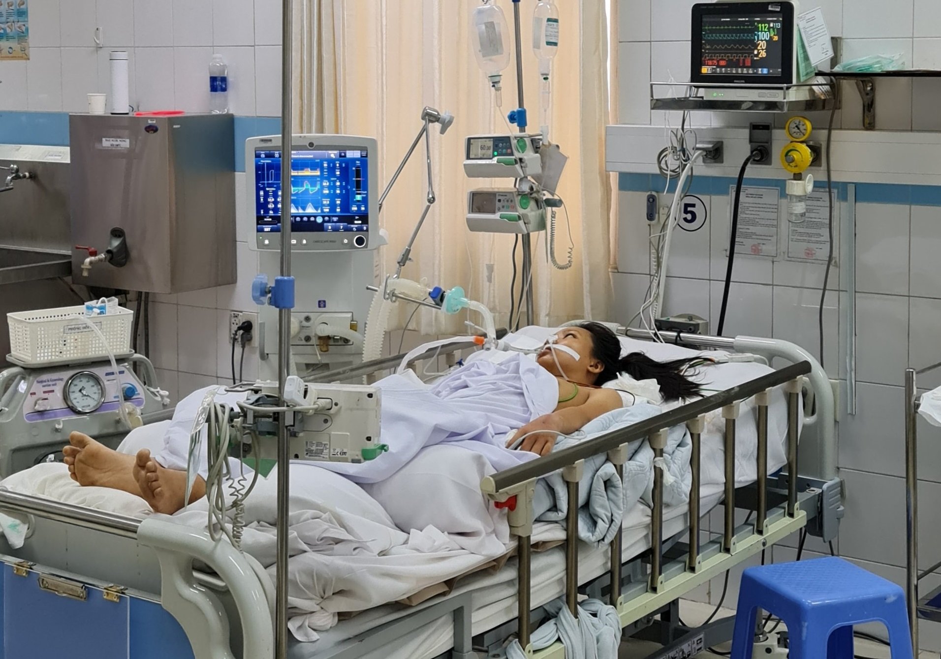 Quyết định sinh tử cứu cô gái 20 tuổi ung thư giai đoạn cuối - Ảnh 1.
