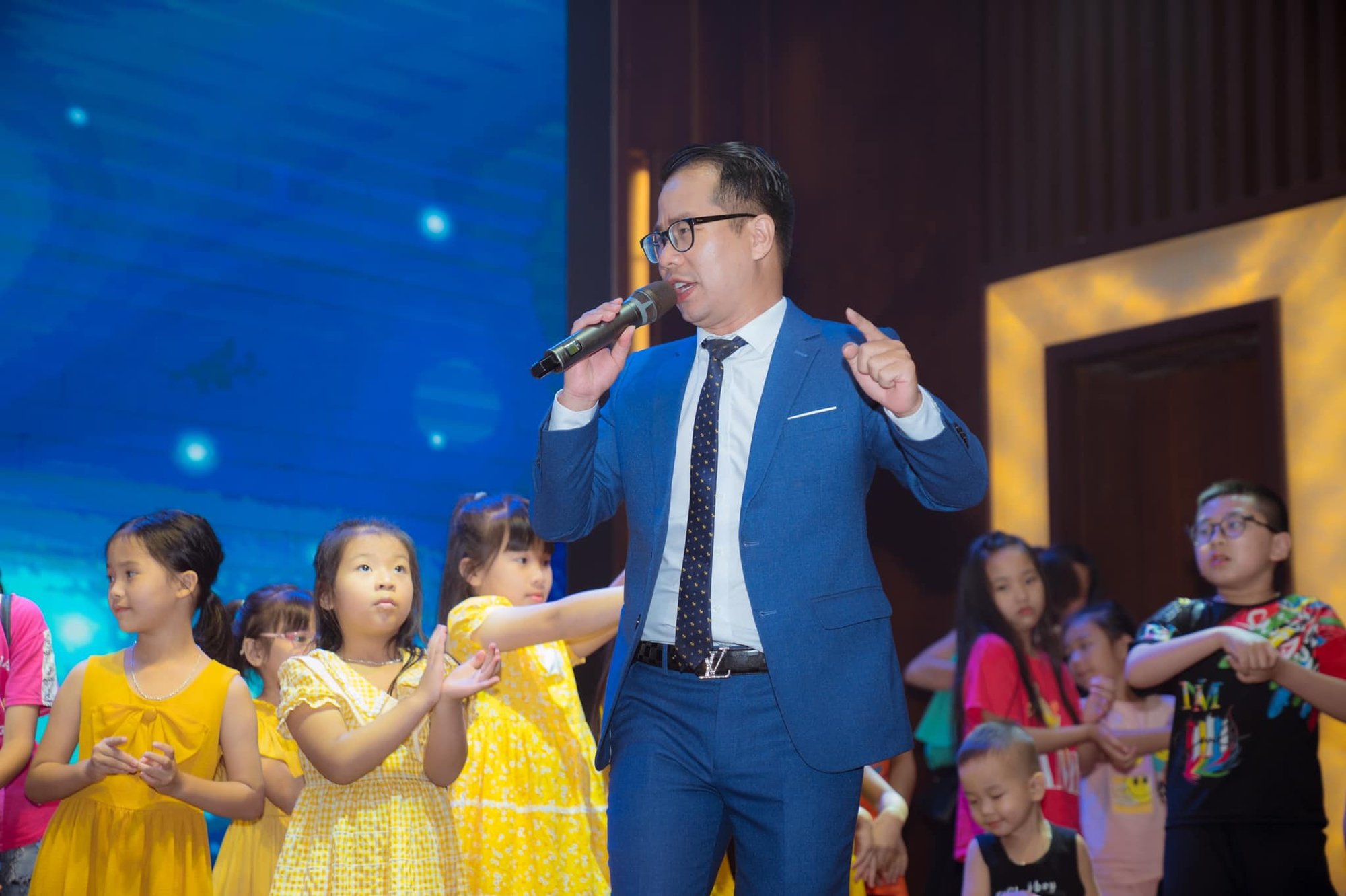 Dấu ấn đặc biệt hành trình 20 năm cầm mic của MC Phạm Hồng Phong - Ảnh 6.