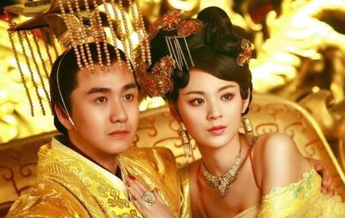 Nô tỳ &quot;phản chủ&quot;, chiếm đoạt sự độc sủng của hoàng đế và cái kết ê chề - Ảnh 3.