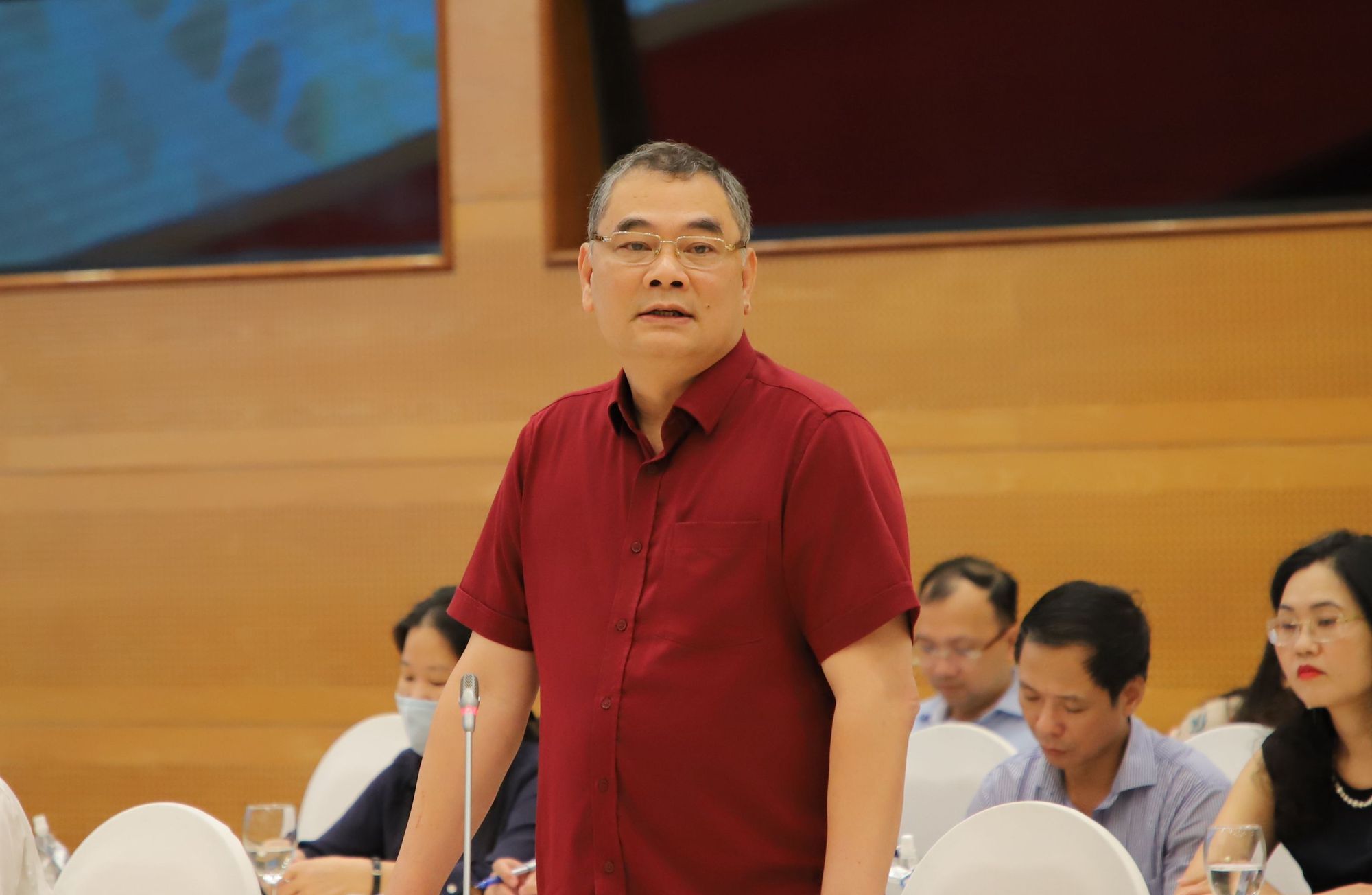 Trung tướng Tô Ân Xô: Bộ Công an sẽ nghiên cứu để bổ sung mục nơi sinh trong hộ chiếu mới - Ảnh 1.
