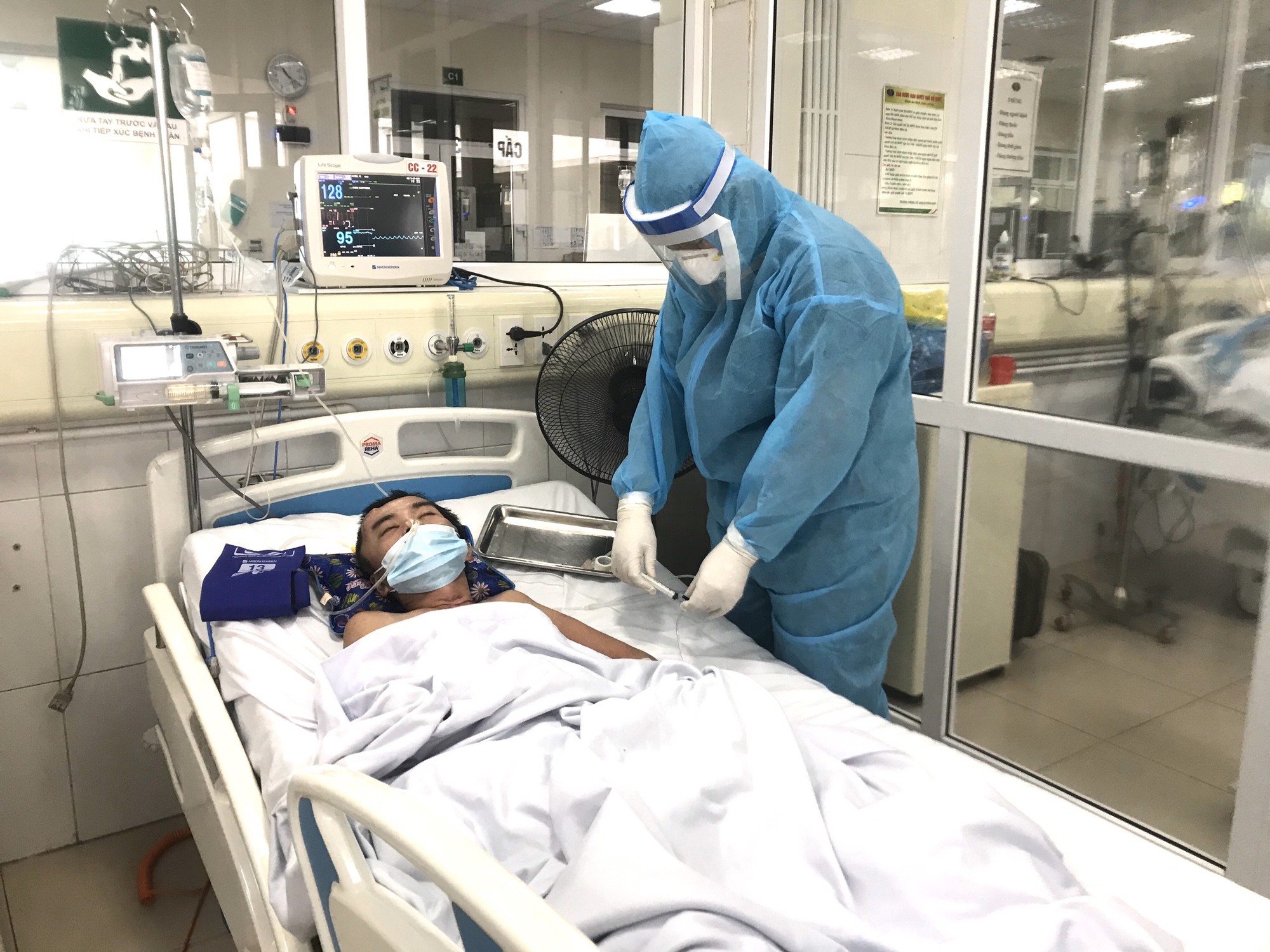Hơn 2.700 ca Covid-19 mắc mới được ghi nhận trong ngày 31/8 - Ảnh 2.