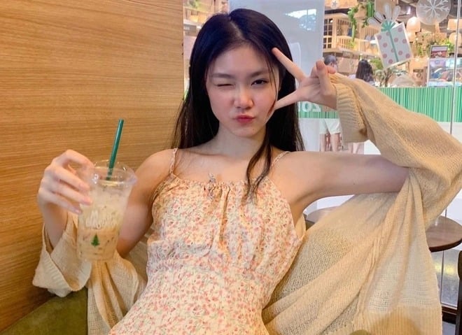 Mới 15 tuổi &quot;ngọc nữ&quot; cầu lông Thái Lan đã rất giỏi và xinh đẹp - Ảnh 8.