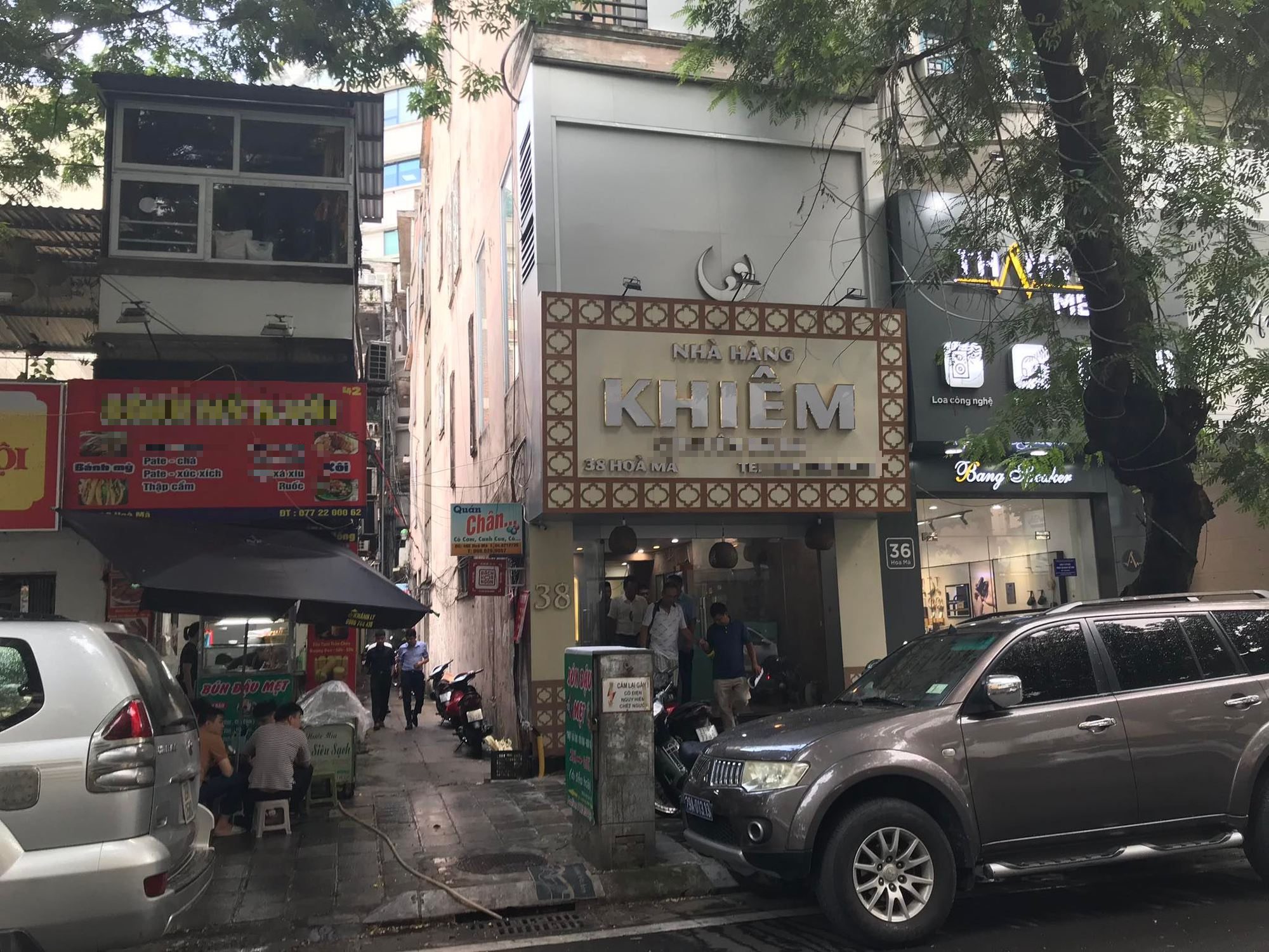 Một nhà hàng ở Hà Nội bị xử phạt vì nhân viên không cắt móng tay - Ảnh 1.