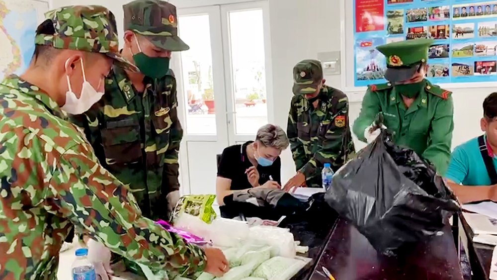 Bốn án tử hình, một án chung thân đối với nhóm mua bán hơn 34,77kg ma túy - Ảnh 3.