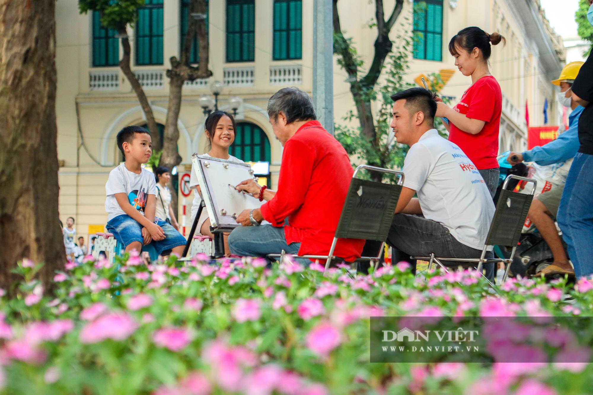 Những người lưu giữ văn hoá, nếp sống đặc biệt Hà Nội: Phát huy &quot;chất&quot; văn minh, thanh lịch, hội nhập phát triển (bài cuối) - Ảnh 5.