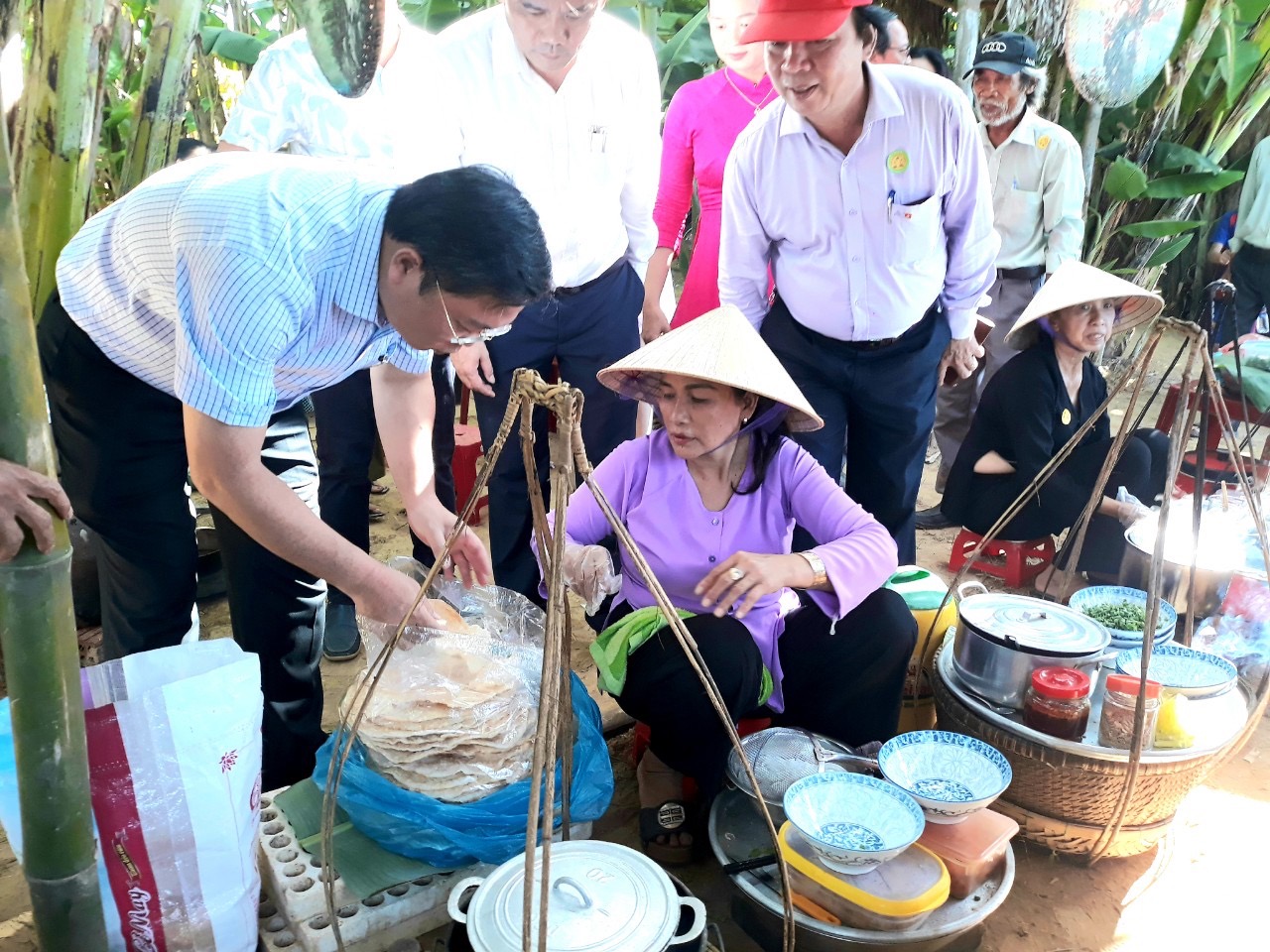Tính cách người Quảng qua tô mì Quảng - Ảnh 6. Tính cách người Quảng qua tô mì Quảng - Ảnh 6.