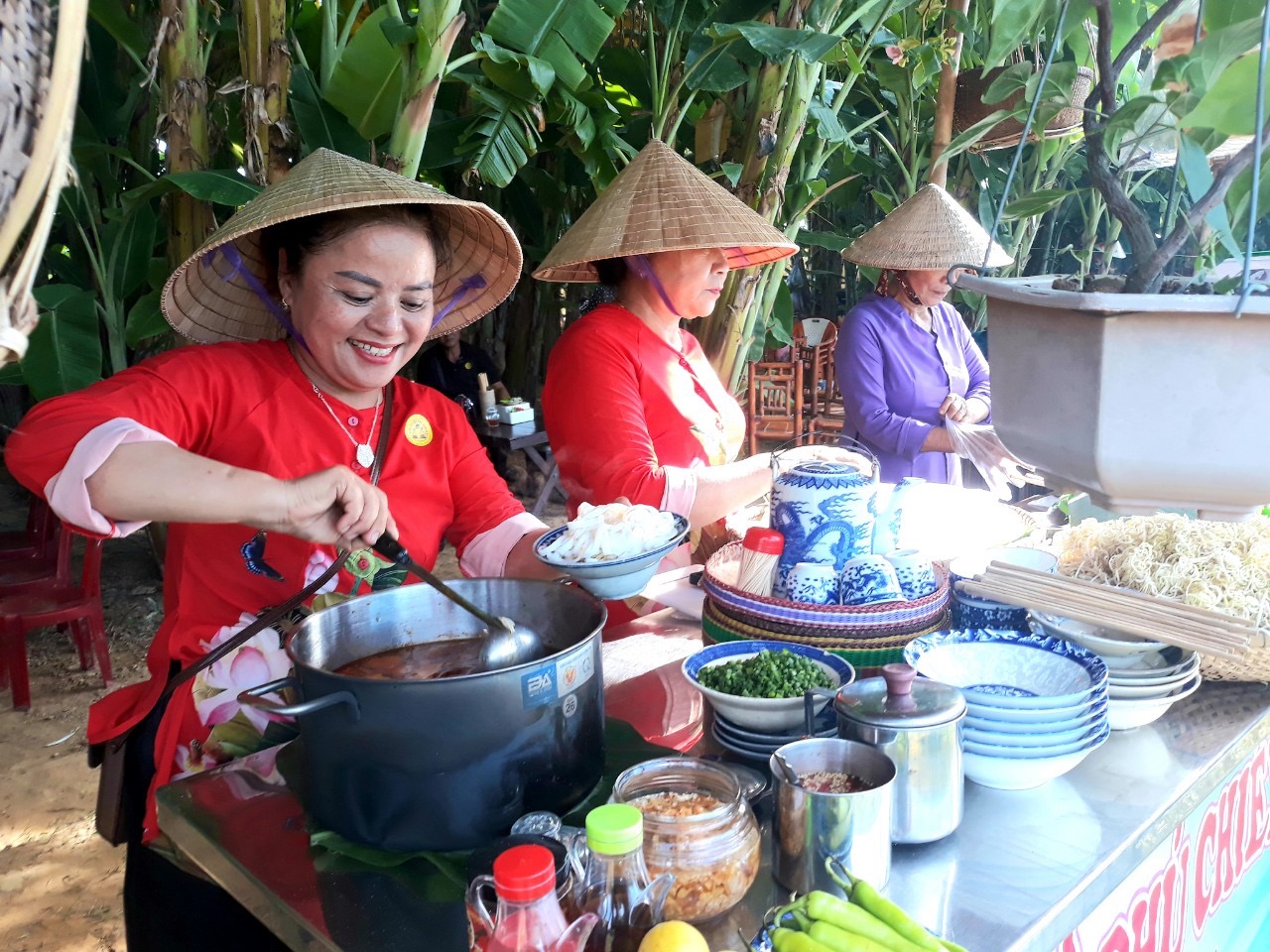 Tính cách người Quảng qua tô mì Quảng - Ảnh 8. Tính cách người Quảng qua tô mì Quảng - Ảnh 8.