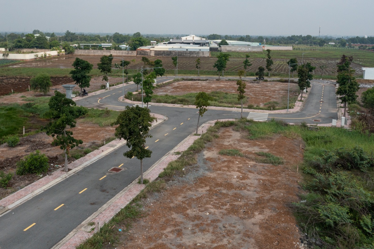Khi mua bán, giá đất sẽ được trừ để tính thuế giá trị gia tăng - Ảnh 1. Khi mua bán, giá đất sẽ được trừ để tính thuế giá trị gia tăng - Ảnh 1.