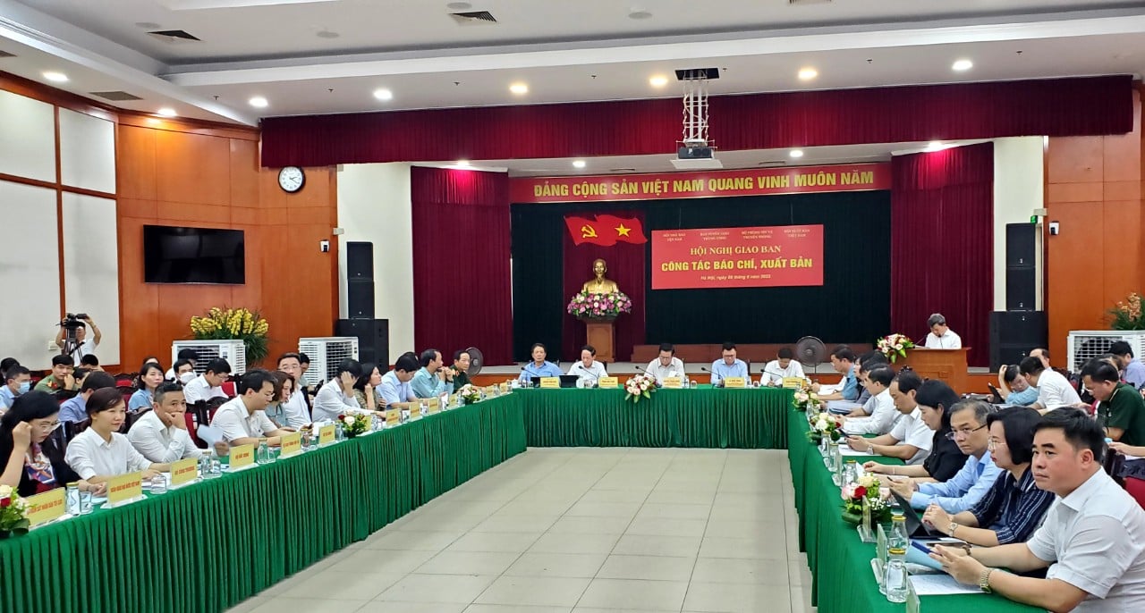 Thông tin tuyên truyền về xây dựng Đảng, chống tham nhũng được báo chí, nhà xuất bản triển khai hiệu quả - Ảnh 1.
