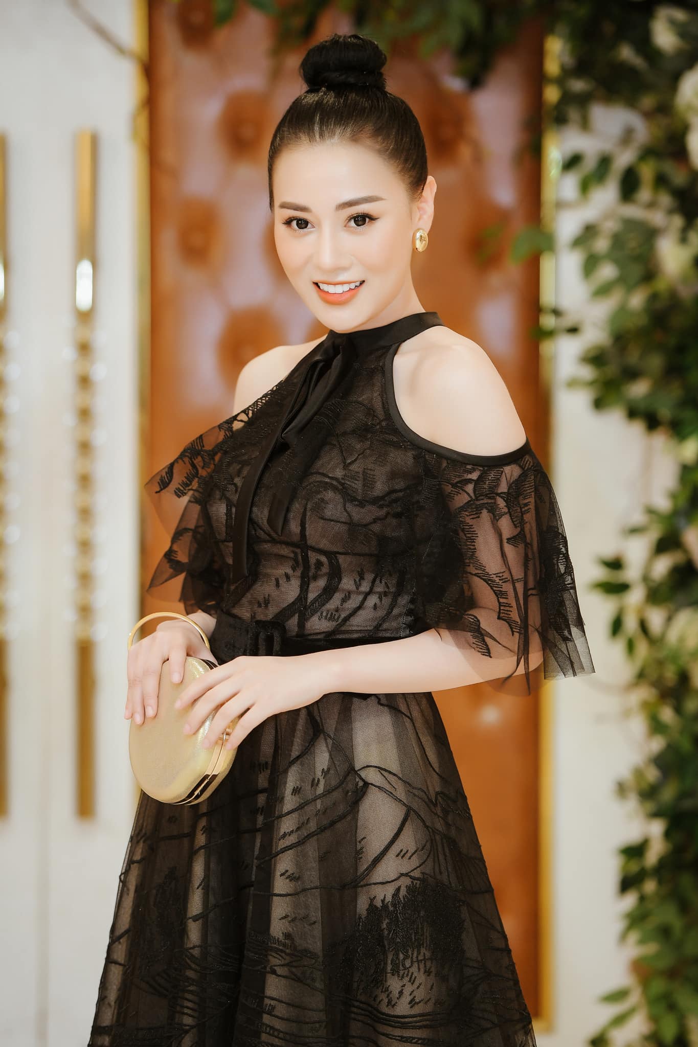 Phương Oanh chỉ yêu shark Bình, chưa kết hôn có vi phạm luật hôn nhân? - Ảnh 1.