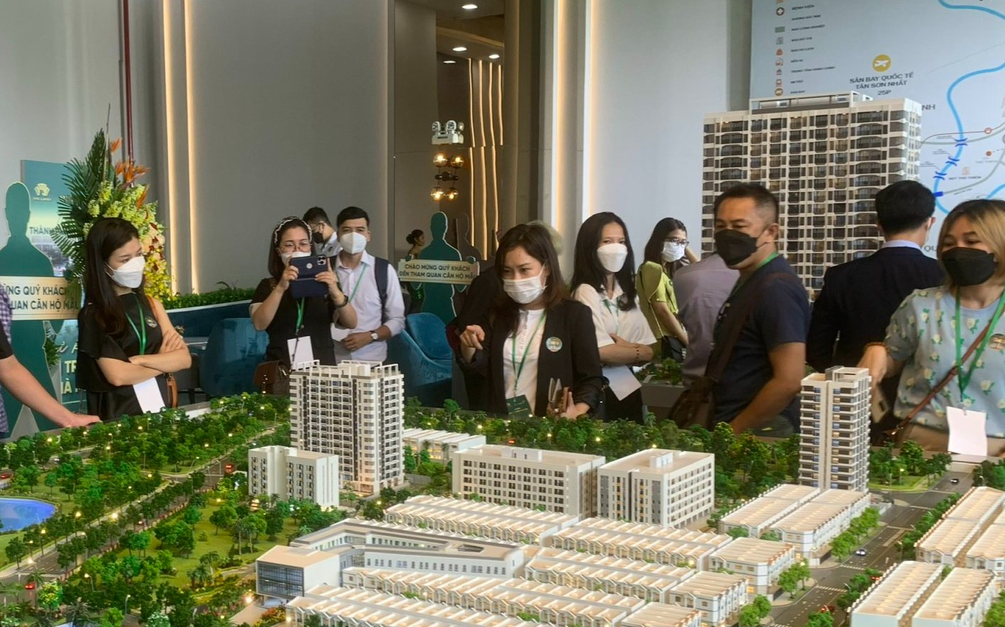 TP.HCM: Đề xuất gỡ vướng các dự án &quot;ách tắc&quot; tiền sử dụng đất, tăng nguồn cung thị trường - Ảnh 1.