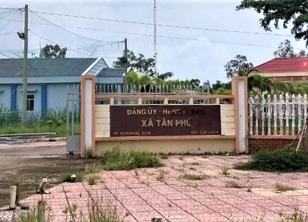 Cà Mau: 4 nguyên cán bộ xã bị khởi tố - Ảnh 1.