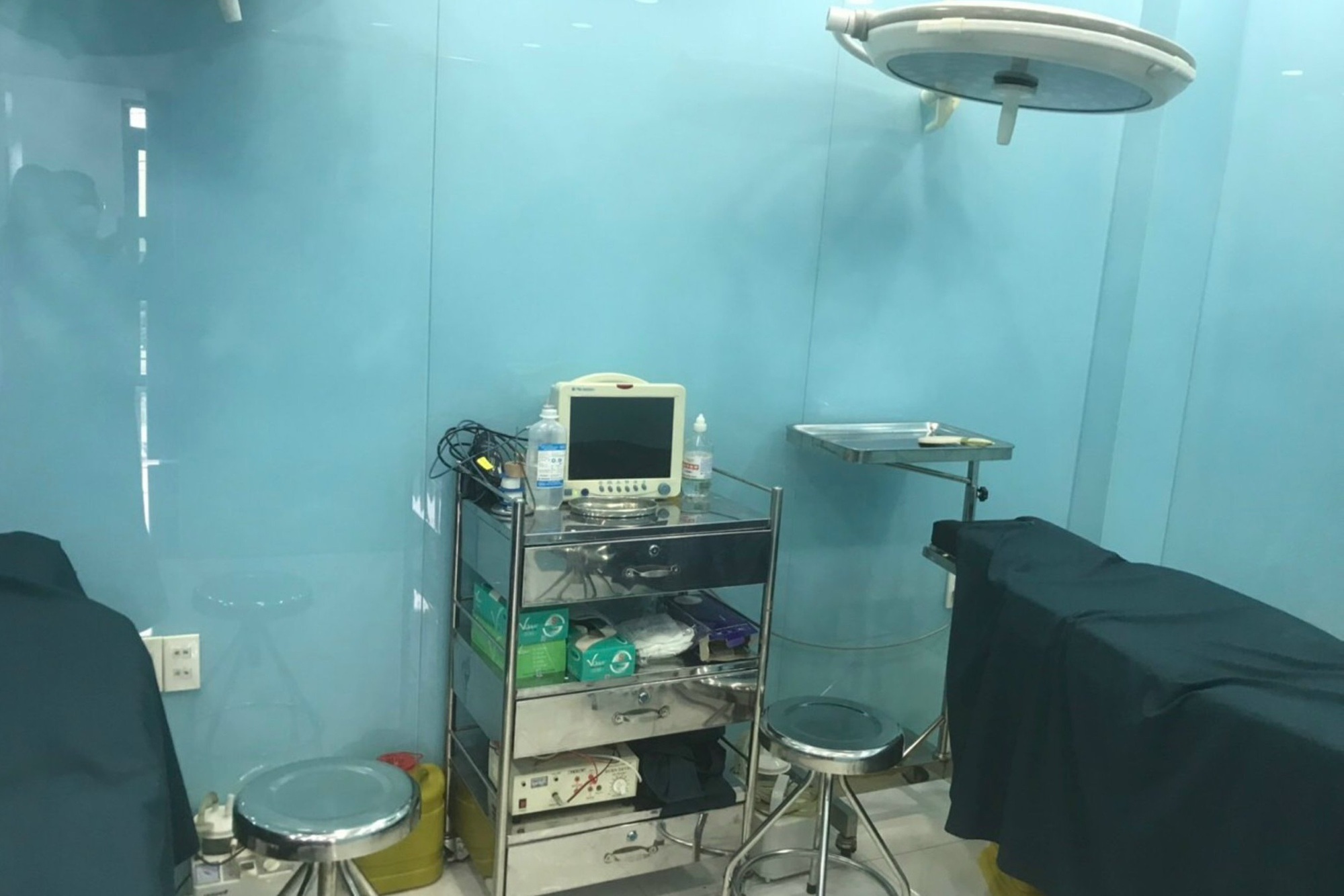 Bác sĩ ngoại quốc bị Thanh tra Sở Y tế TPHCM tước chứng chỉ hành nghề - Ảnh 2.