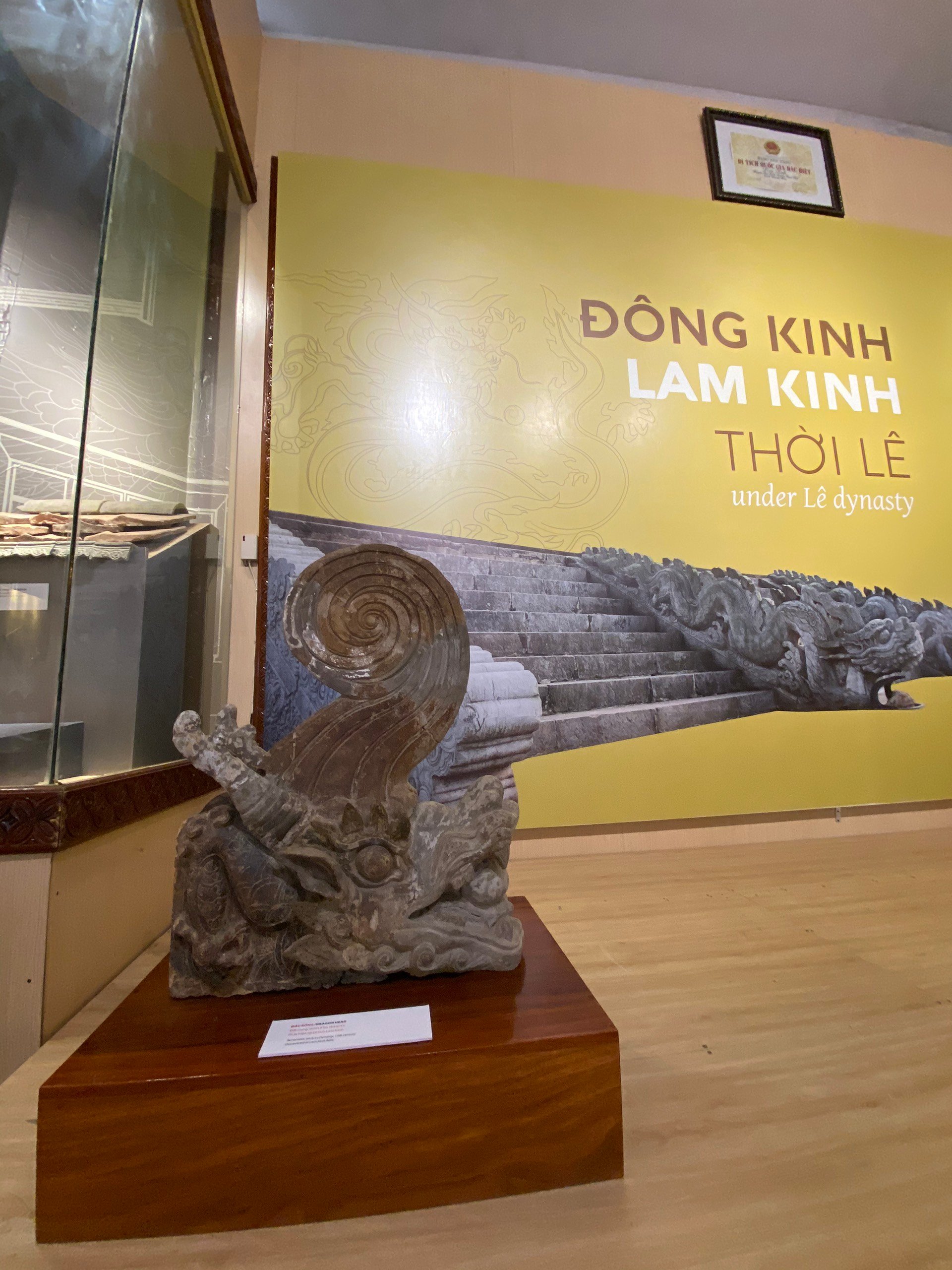Lần đầu tiên trưng bày 36 hiện vật tiêu biểu thời Lê, tìm thấy ở Đông Kinh và Lam Kinh  - Ảnh 3.