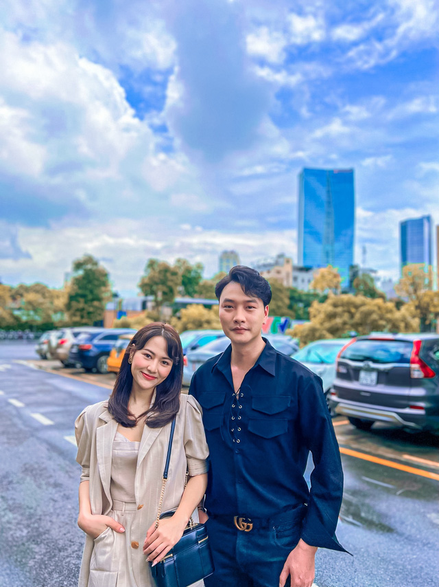 Diễn viên Trọng Lân ngượng ngùng khi chạm môi Việt Hoa trong phim mới Thông gia ngõ hẹp - Ảnh 8.