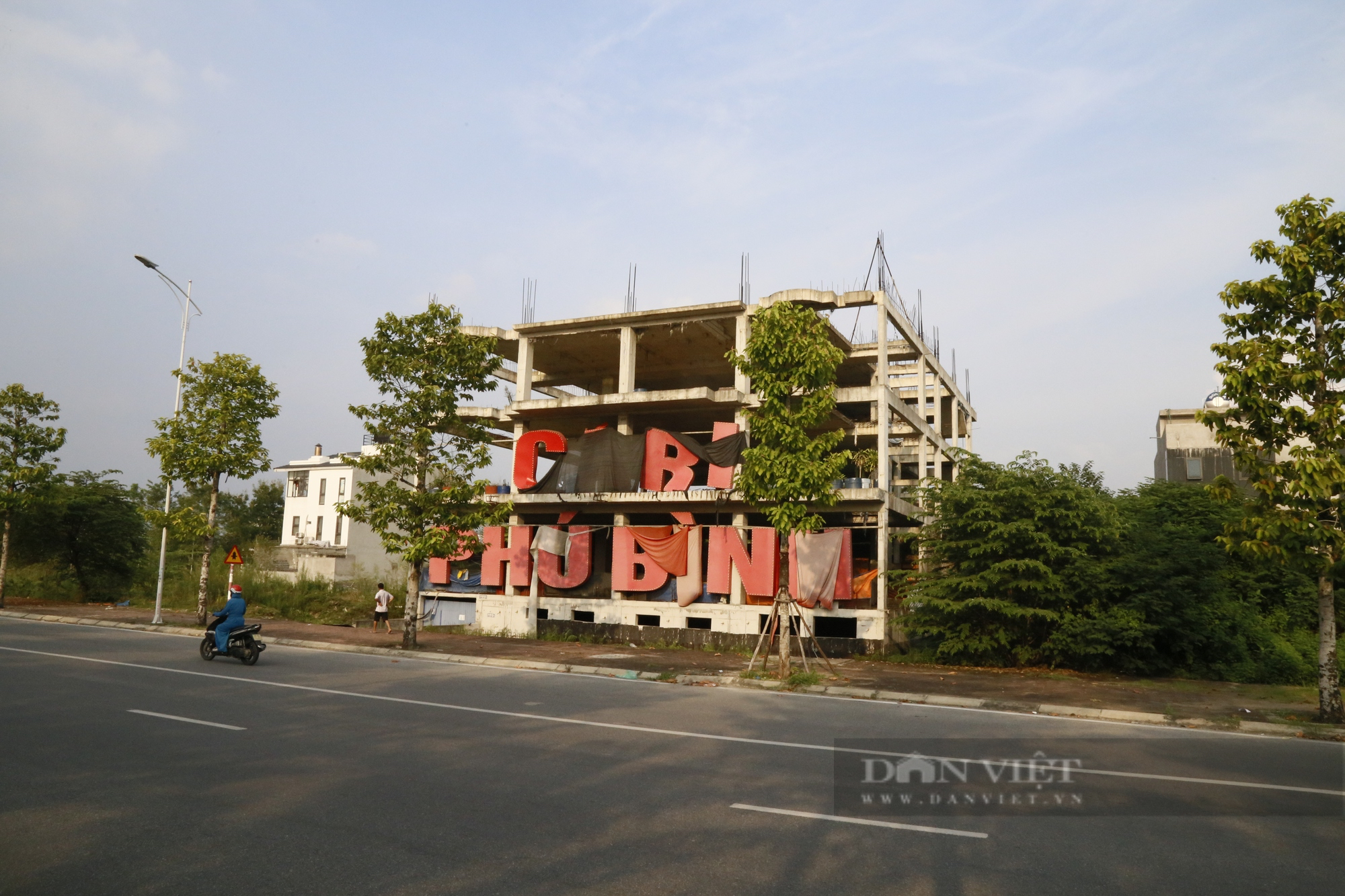 Cận cảnh khu đô thị Thanh Hà Cienco 5, nơi xảy ra &quot;lùm xùm&quot; người dân có đất nhưng không thể xây nhà - Ảnh 5.