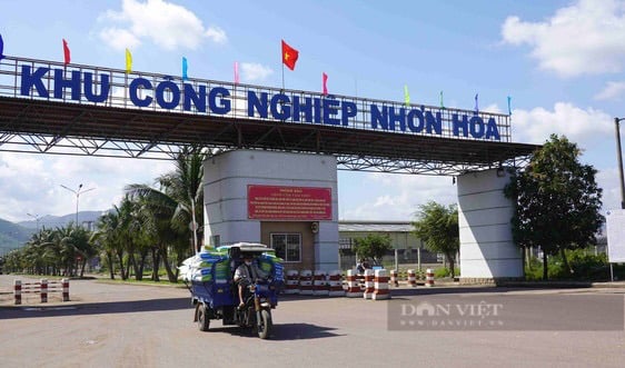 Bình Định: Nhà máy doanh nghiệp Đài Loan ở Khu công nghiệp Nhơn Hoà sập tường, nhiều người bị thương - Ảnh 2.