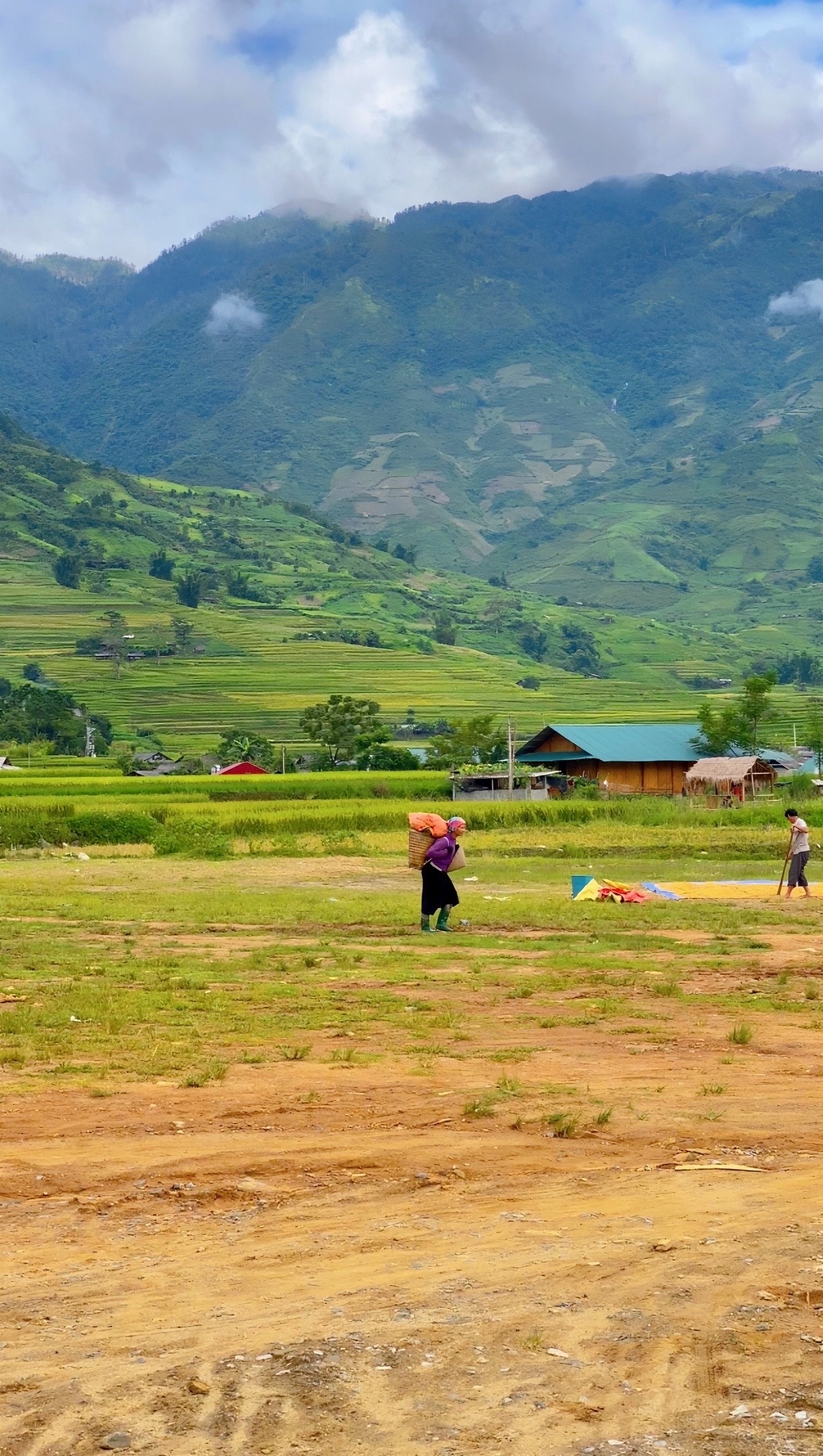 Mù Cang Chải mùa lúa chín - Ảnh 9.