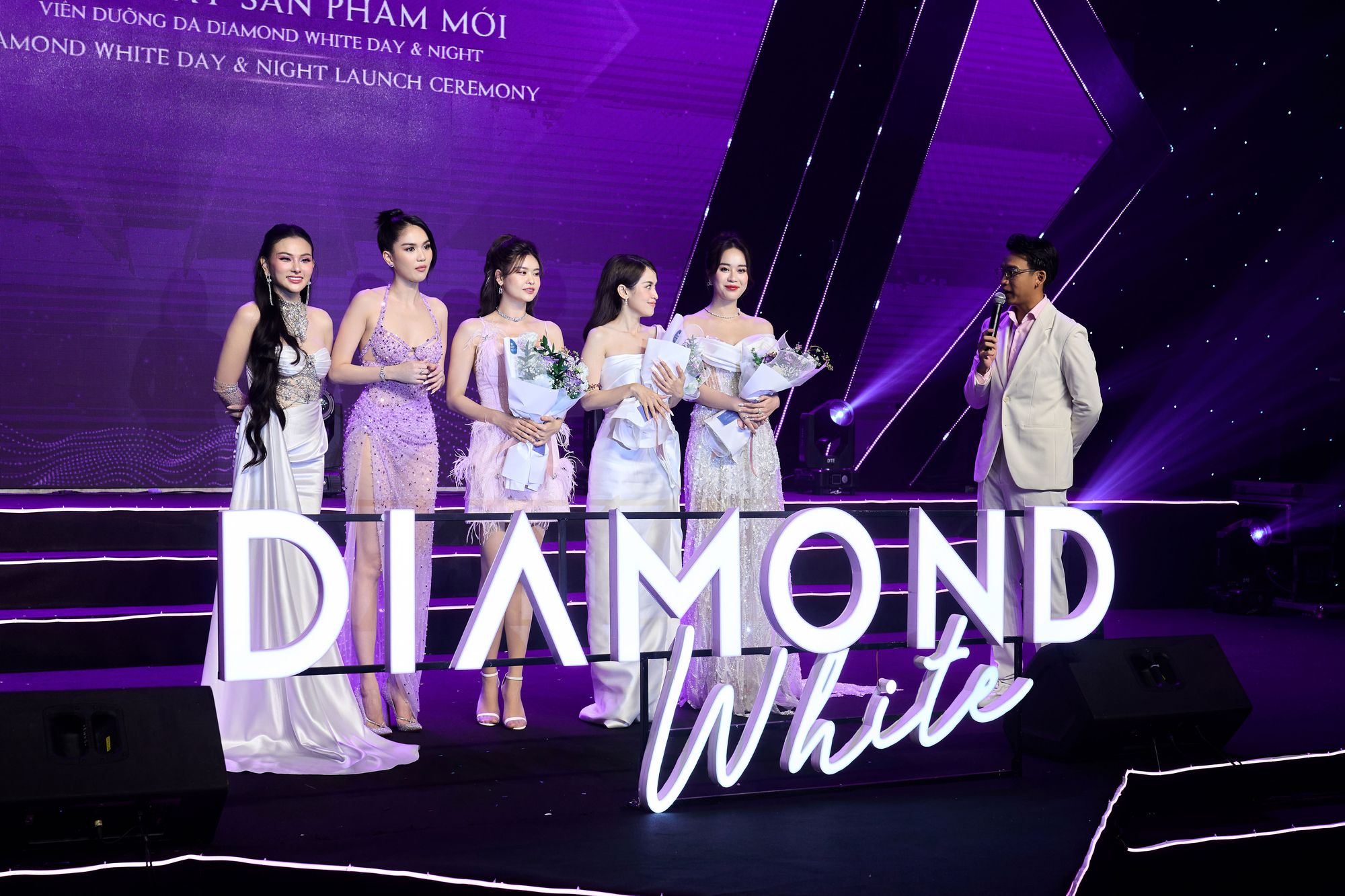 Ngọc Trinh cùng dàn sao Việt chia sẻ bí quyết làm đẹp - Ảnh 1.