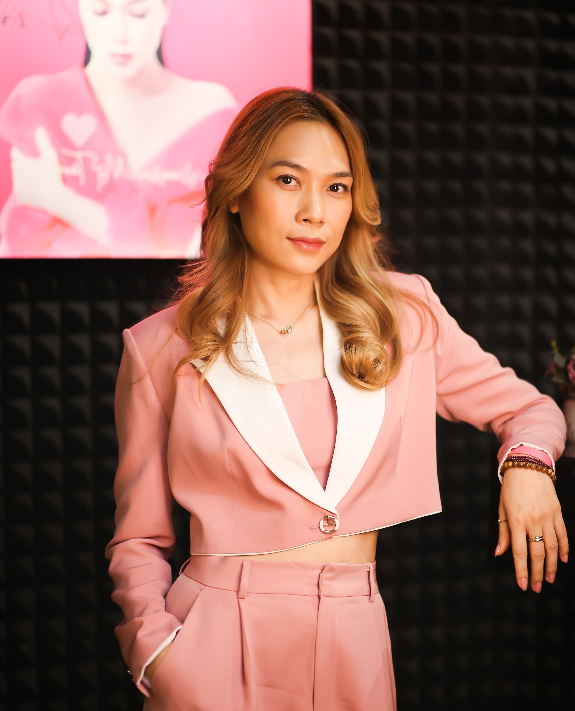 Mỹ Tâm mang live show ra sân vận động Mỹ Đình sau nhiều lần lỡ hẹn  - Ảnh 2.