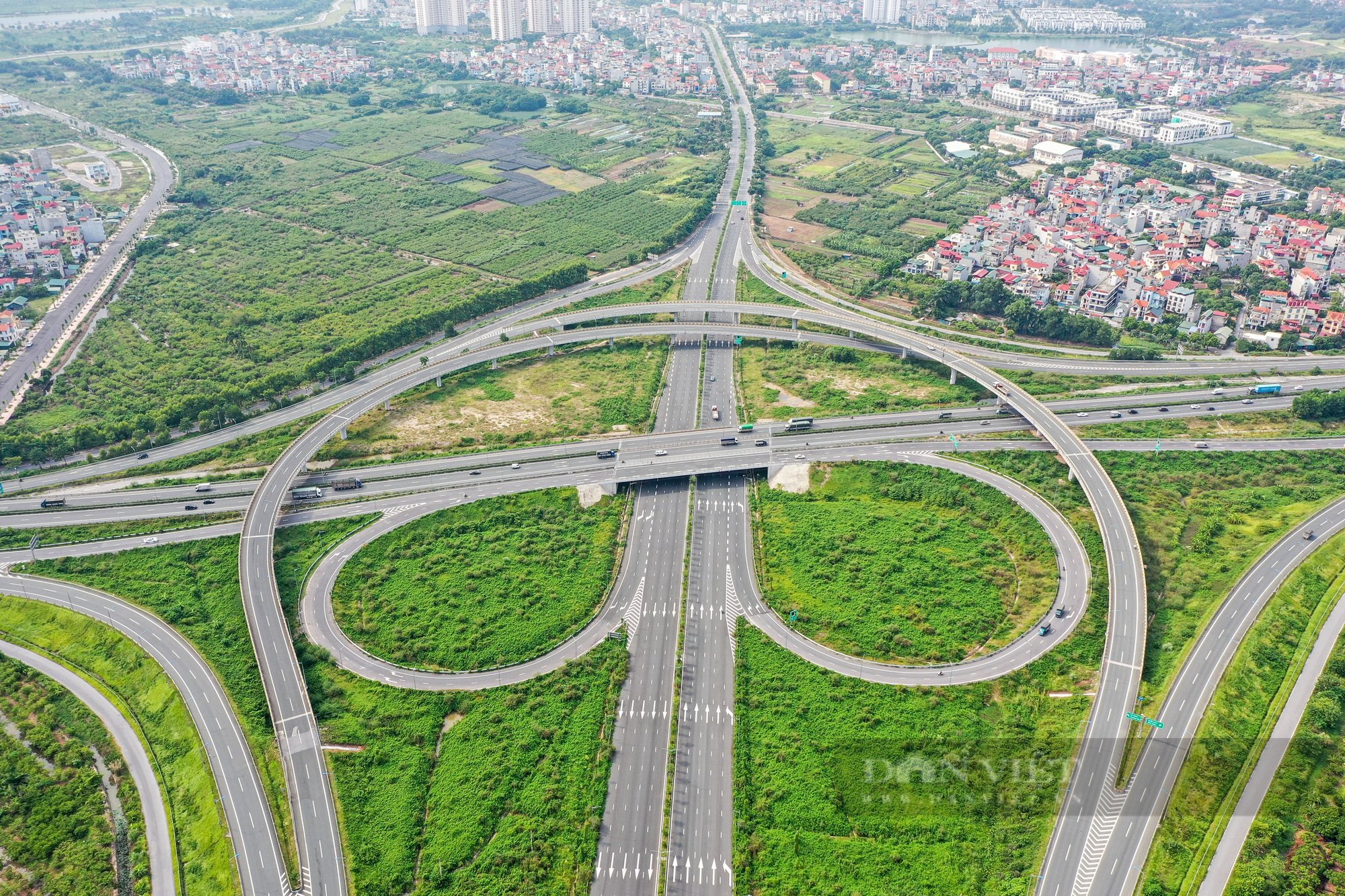 Ngắm nhìn trên cao những nút giao hiện đại và đẹp nhất Hà Nội - Ảnh 7.