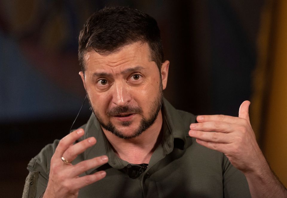 Bất chấp những cuộc phản công thắng lợi, Tổng thống Zelensky cảnh báo chiến sự sẽ còn kéo dài - Ảnh 1.