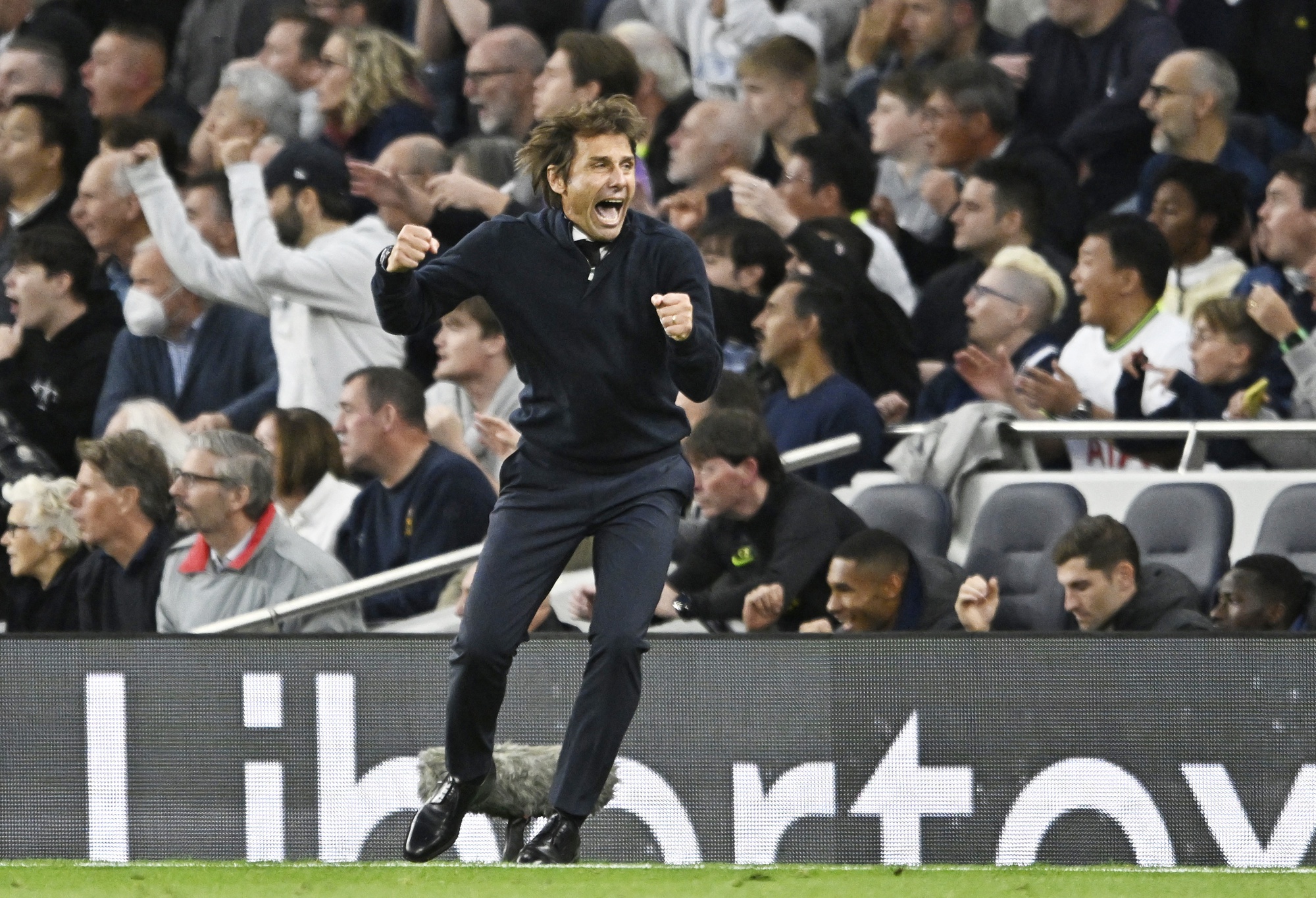 Son Heung-min sánh ngang Ronaldo, Van Nistelrooy tại Premier League - Ảnh 6.