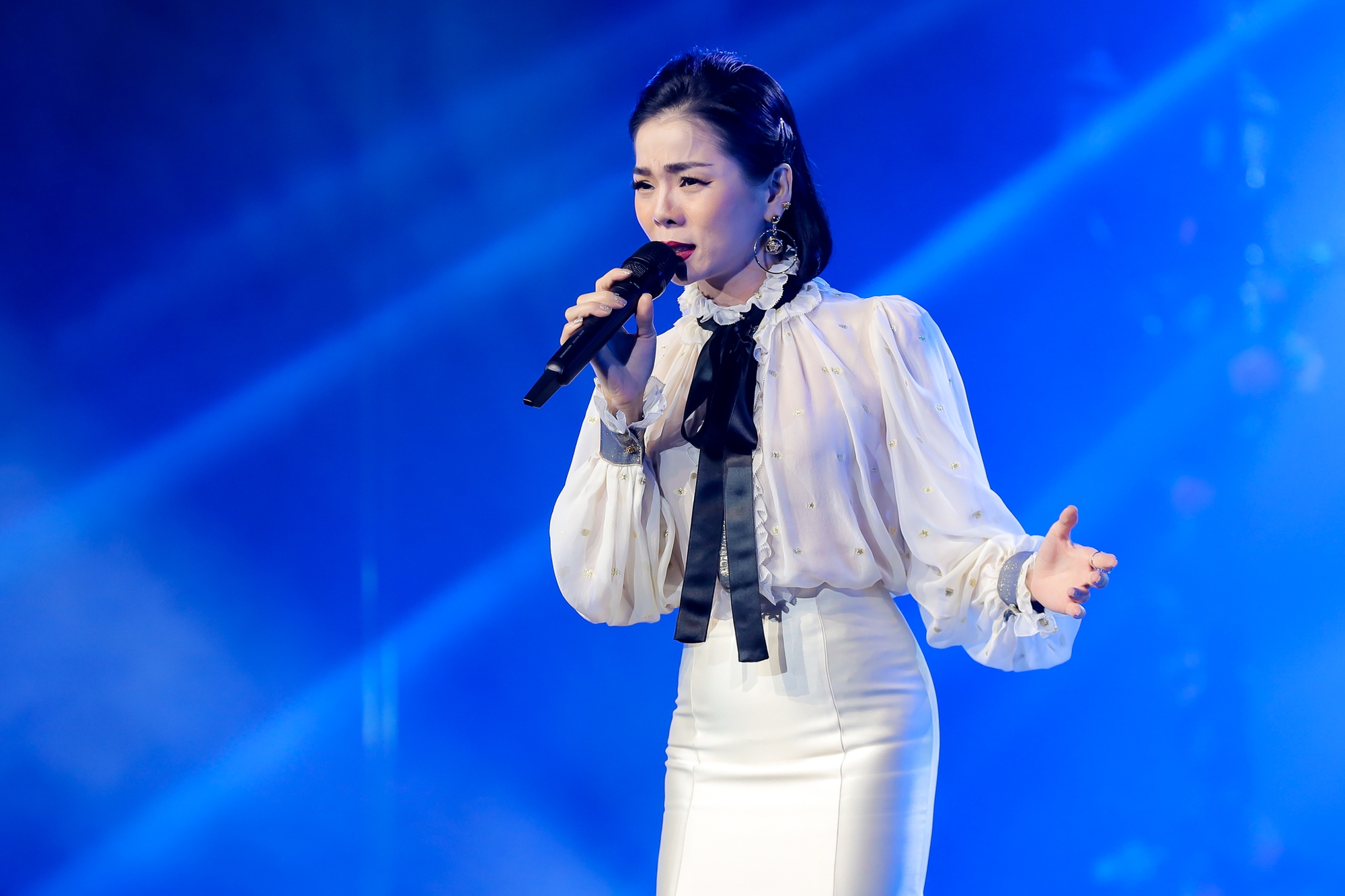 Danh ca Chế Linh: “Tôi sợ Covid-19 hơn sợ vợ và chưa bao giờ cô đơn” - Ảnh 8.