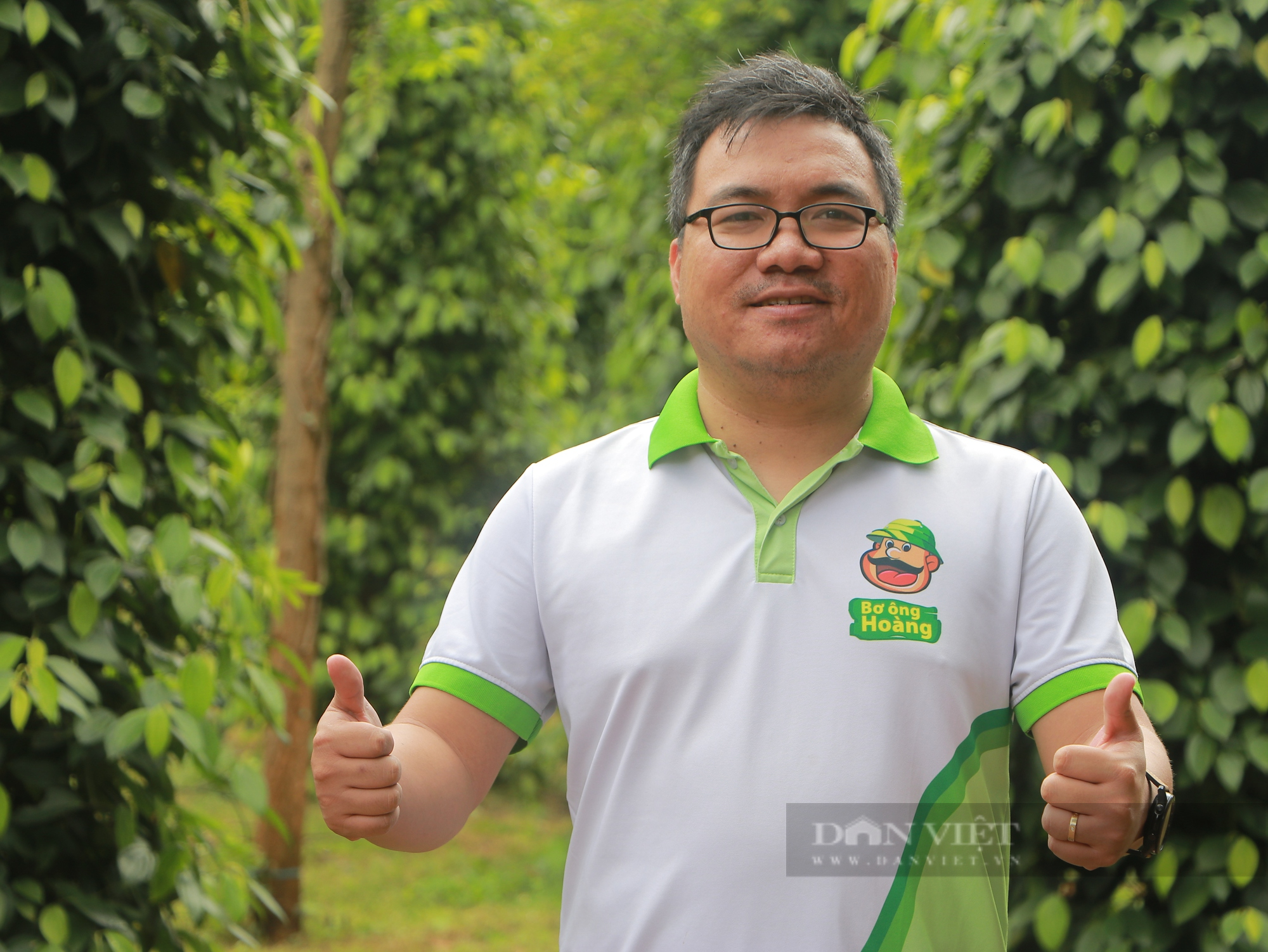 Rời bỏ nước Pháp, chàng trai 8X về quê làm nông nghiệp, trở thành Nông dân Việt Nam xuất sắc 2022 - Ảnh 1.