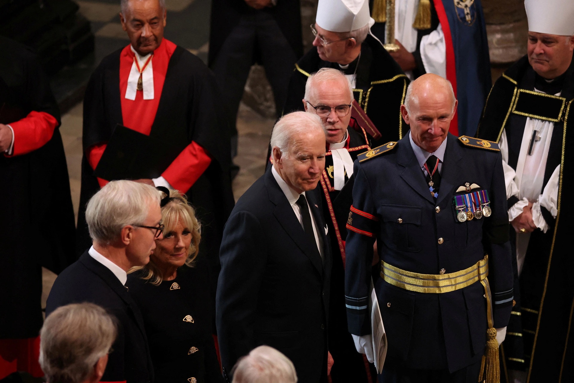 Những hình ảnh đáng nhớ trong lễ tang Nữ hoàng Elizabeth II - Ảnh 4.