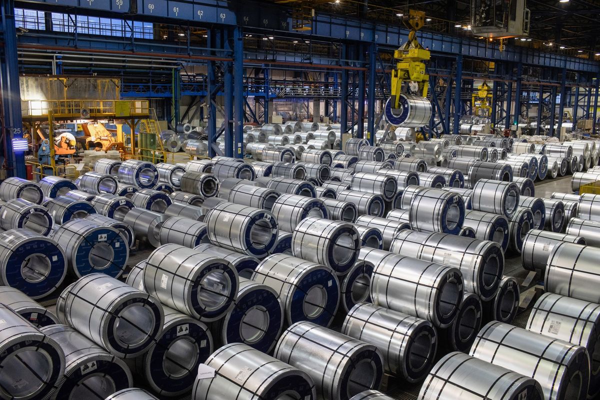 Giá vật liệu hôm nay 21/9: Giá thép biến động khó lường  - Ảnh 1.
