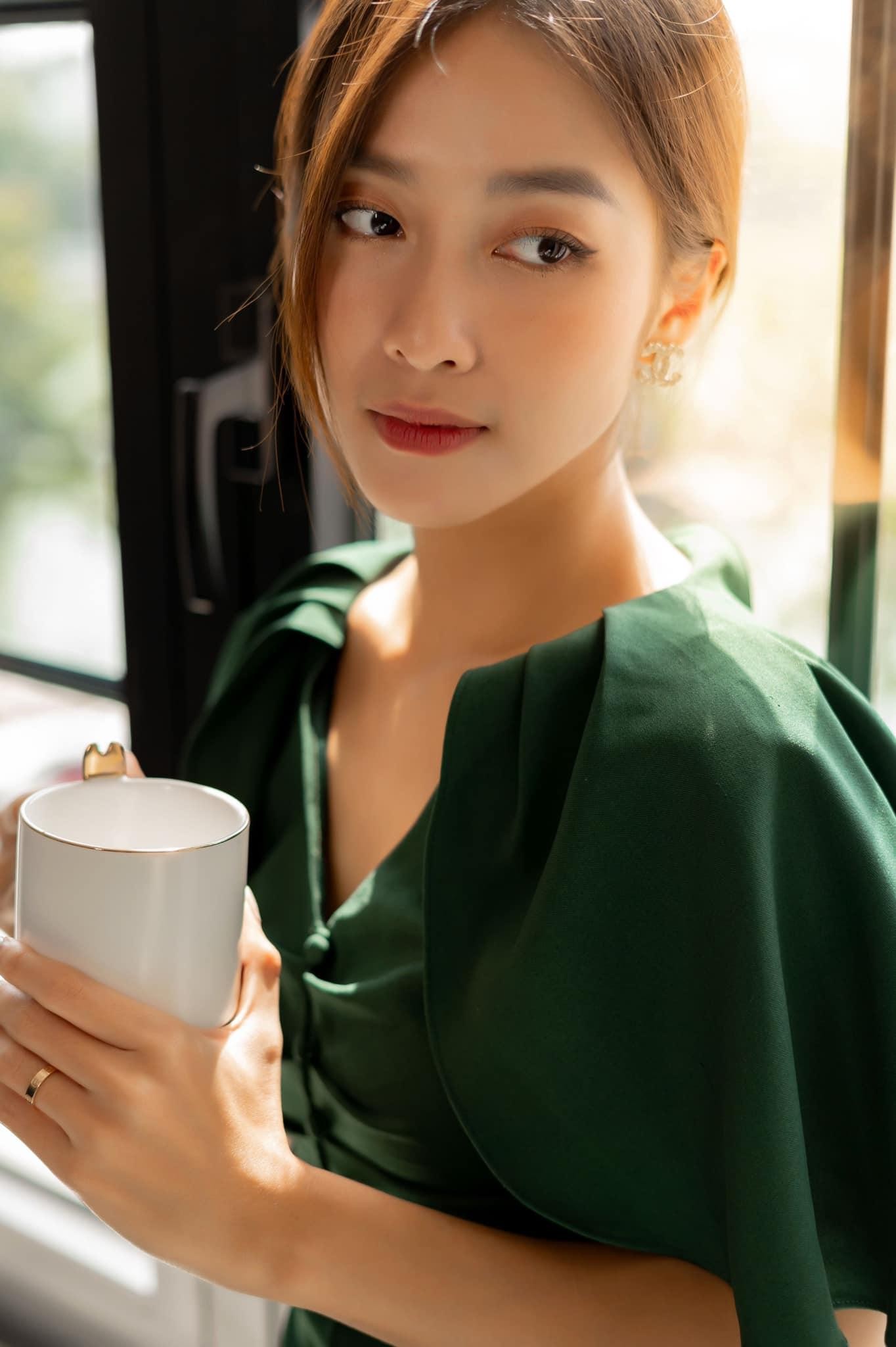 Khả Ngân: &quot;Tôi trân trọng danh xưng hot girl&quot; - Ảnh 2.