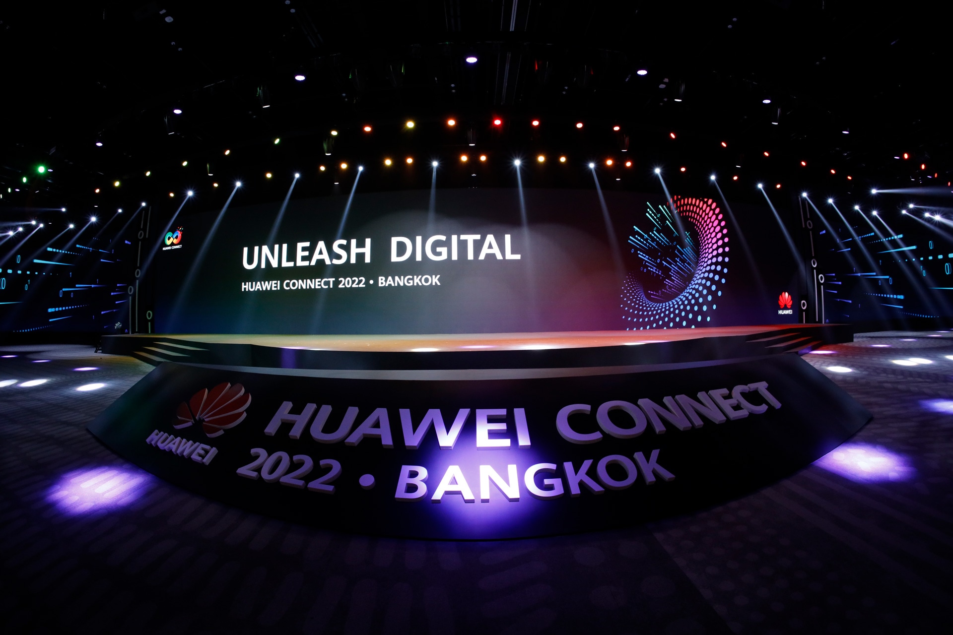 Huawei cam kết trở thành một nhà đóng góp chính cho nền kinh tế kỹ thuật số ở Châu Á Thái Bình Dương. Ảnh: @AFP.