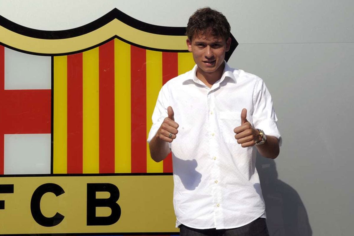 Top 10 vụ chuyển nhượng tồi tệ nhất trong lịch sử Barca - Ảnh 6.