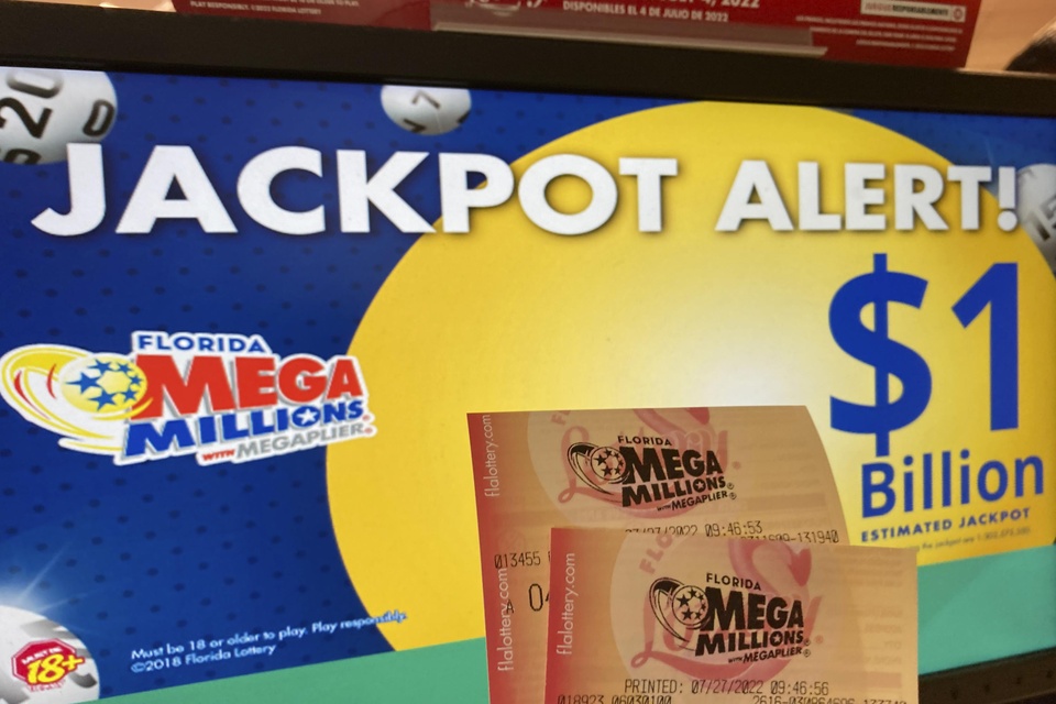 Đã có người trúng giải độc đắc Mega Millions hơn 1,3 tỷ USD - Ảnh 1.