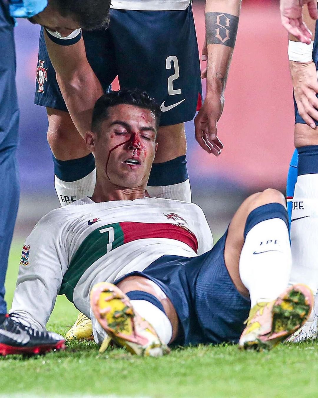 Chị gái Ronaldo chê Messi ẻo lả, yếu đuối - Ảnh 2.