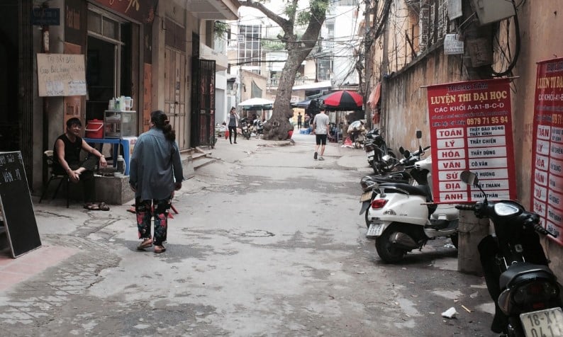 Ký ức Hà Nội: Nhớ những ngày ôn luyện ở &quot;lò luyện thi&quot; - Ảnh 1.