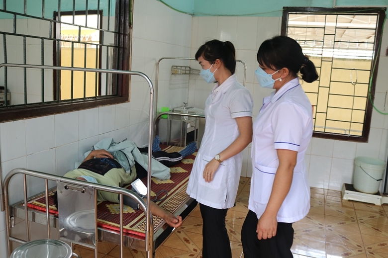Nữ đảng viên tâm huyết với Bệnh xá quân – dân y - Ảnh 2.