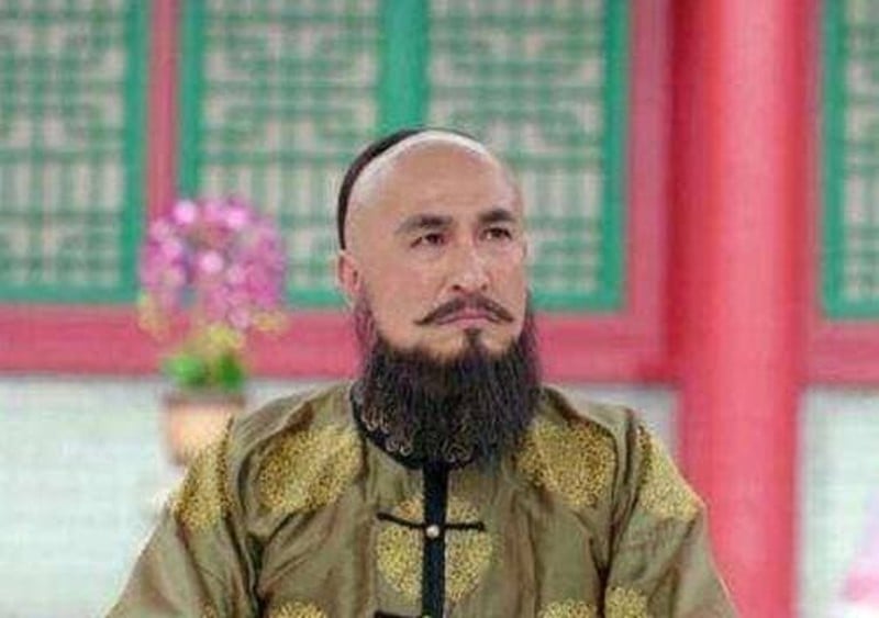 Ngao Bái qua đời, Khang Hi đối xử với vợ con ông ra sao? - Ảnh 4.